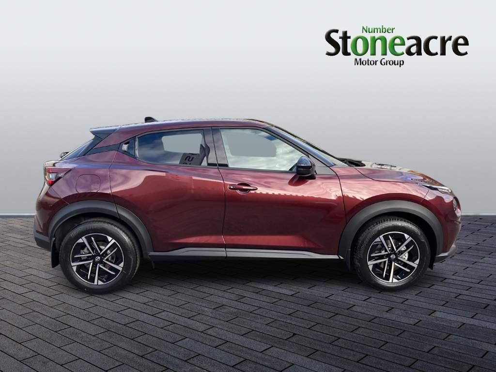 Nissan Juke Image 2