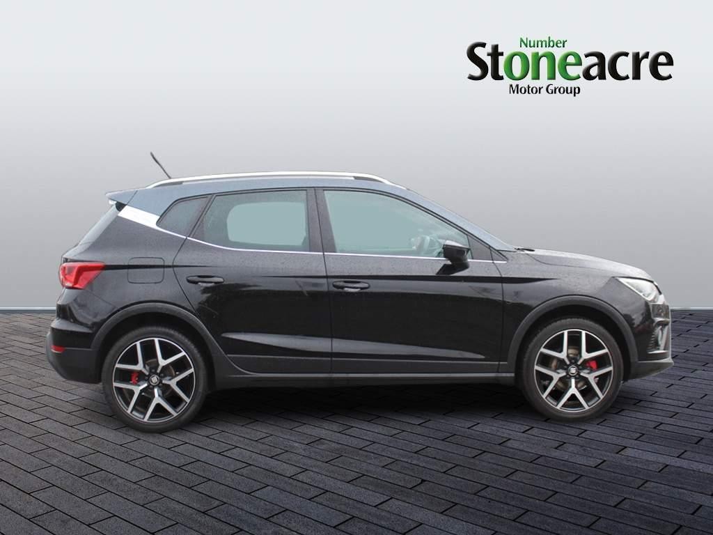 SEAT Arona Image 2