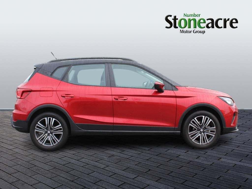 SEAT Arona Image 2