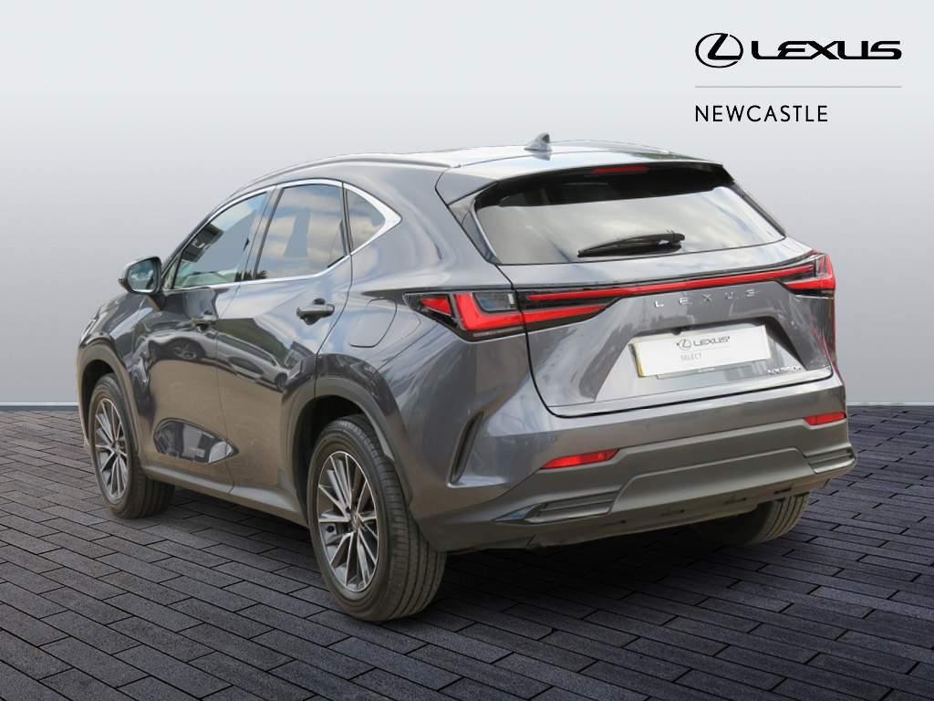 Lexus NX Image 7