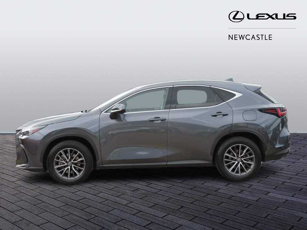 Lexus NX Image 8