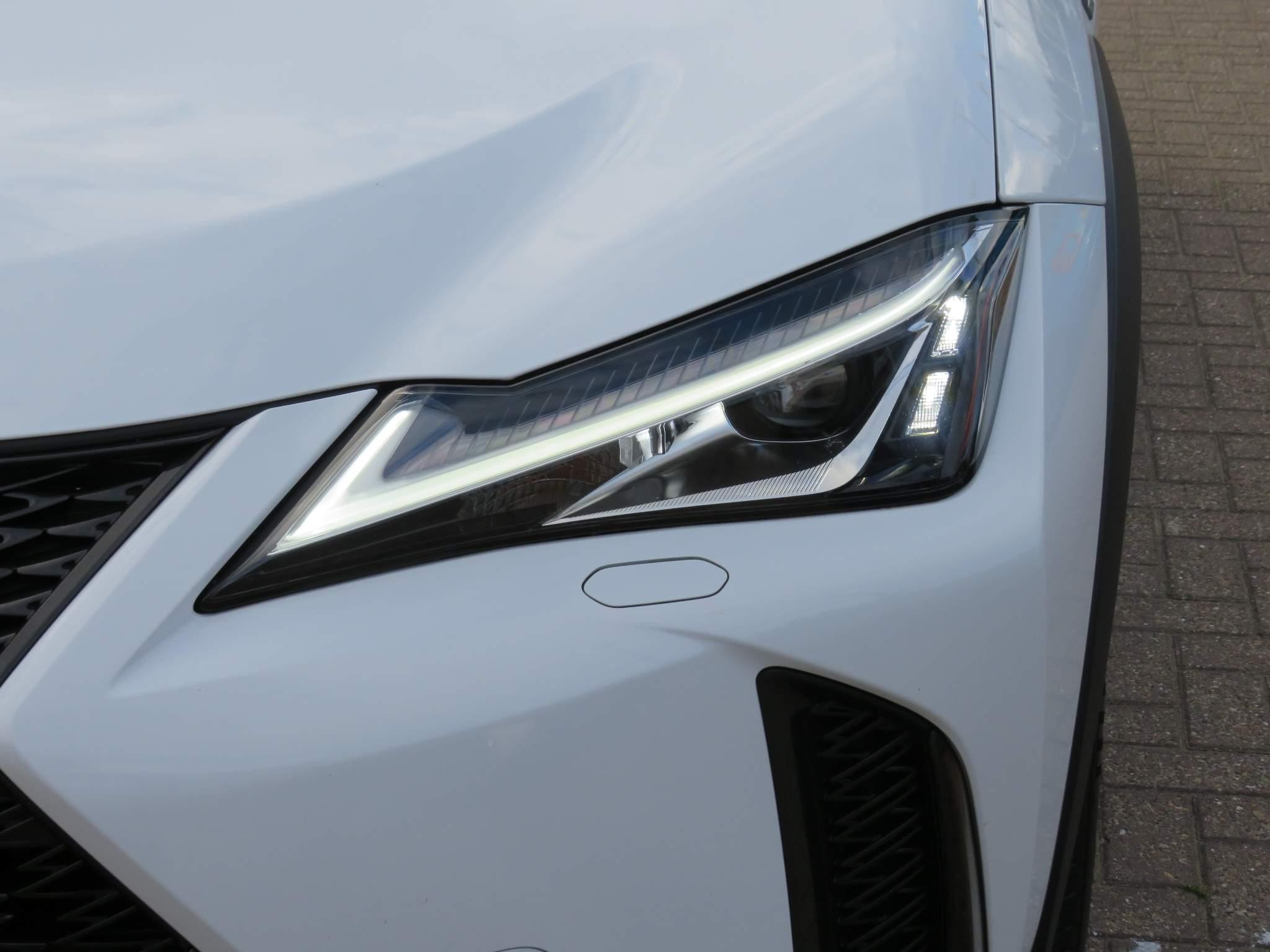 Lexus UX Image 49