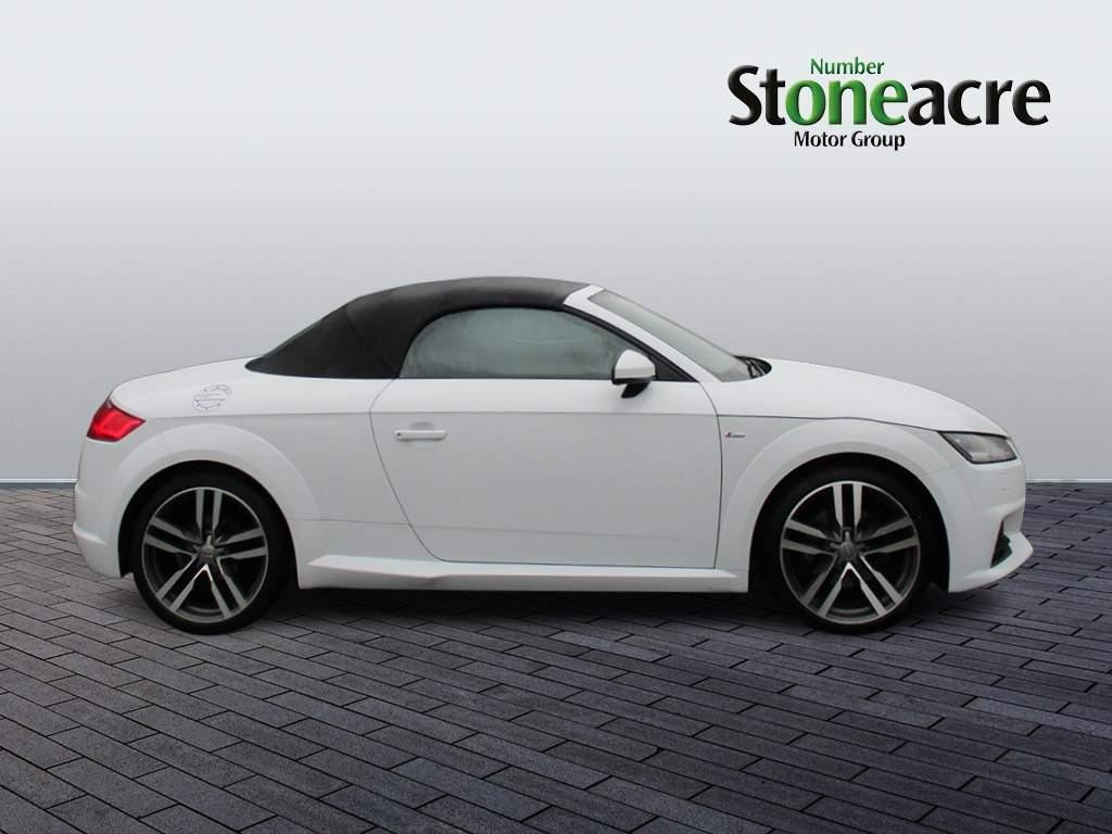 Audi TT Image 4