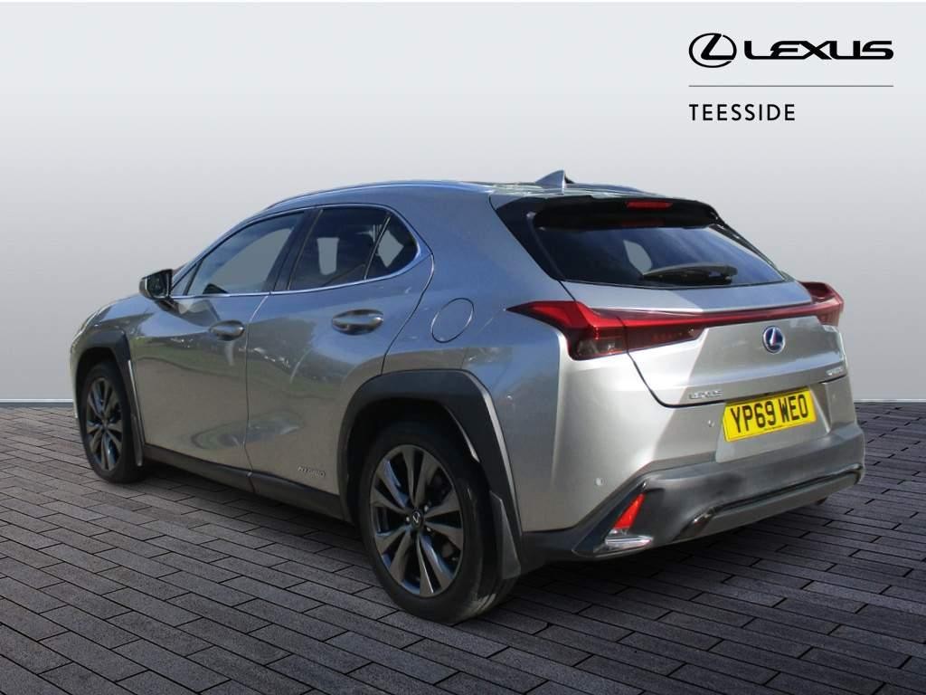 Lexus UX Self-Charging Hybrid Image 7