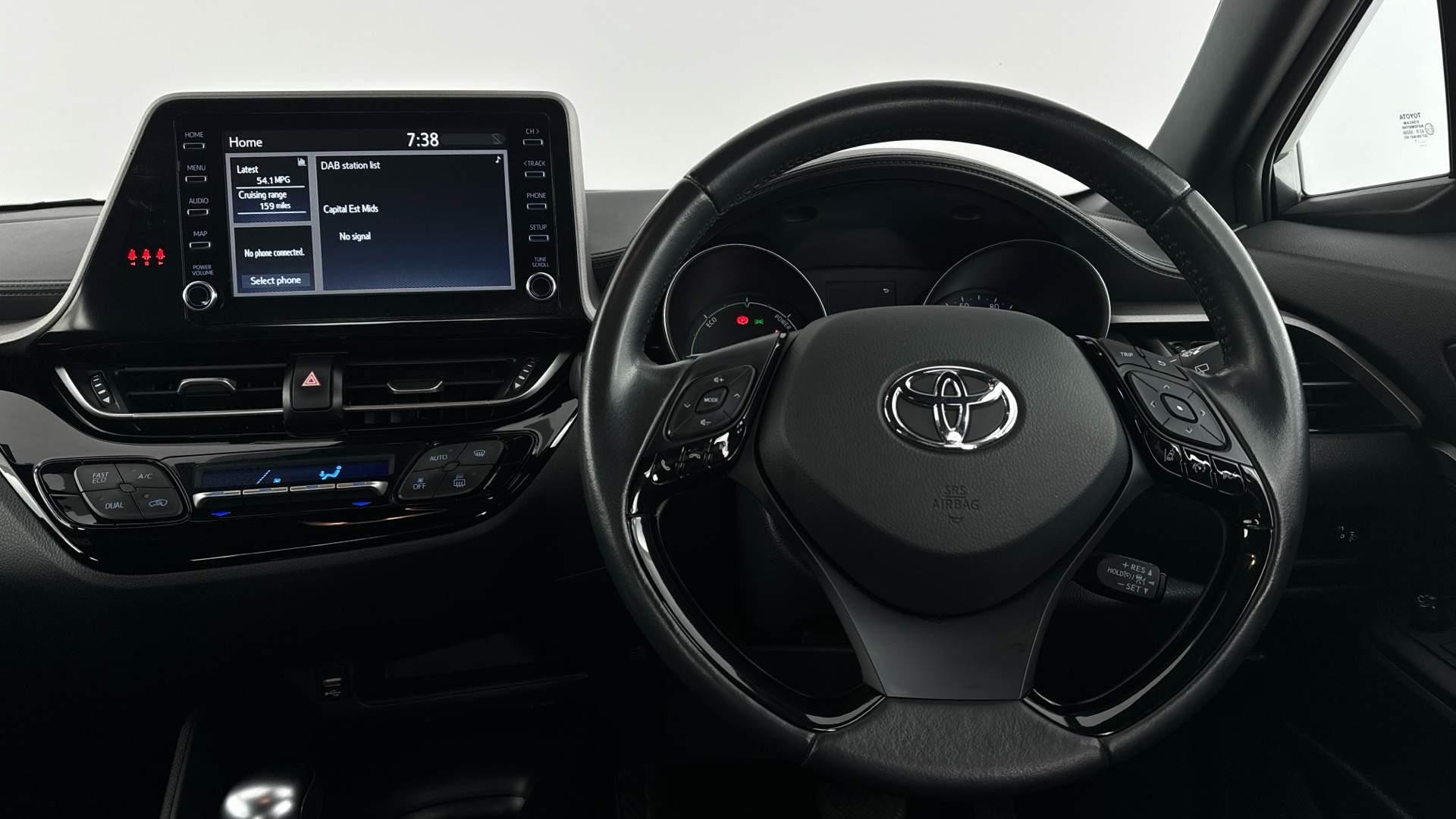 Toyota C-HR Image 12