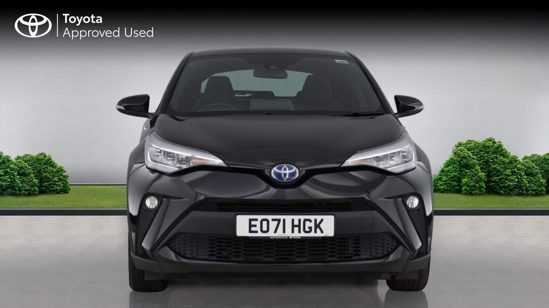 Toyota C-HR Image 8