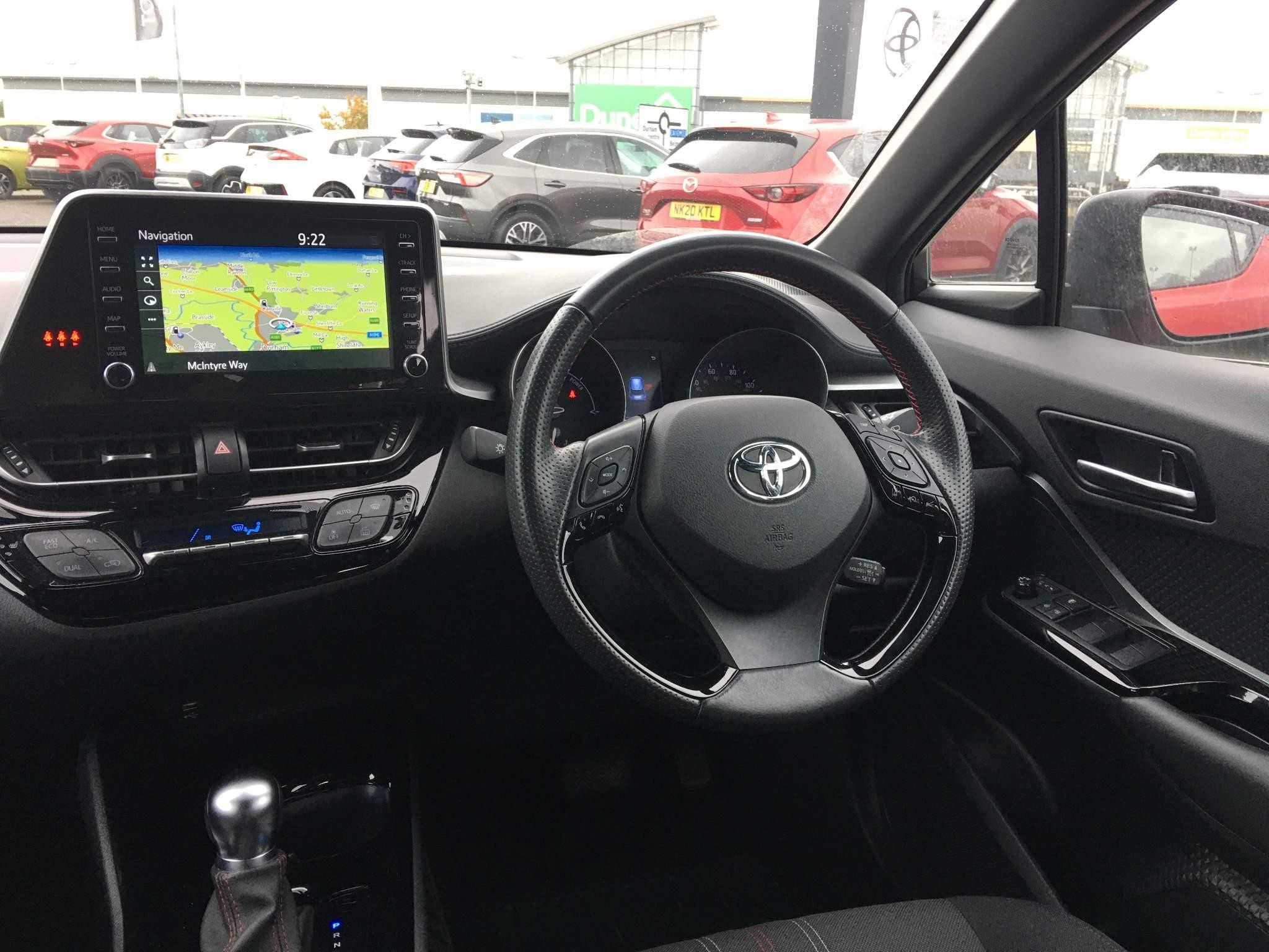 Toyota C-HR Self-Charging Hybrid Image 14