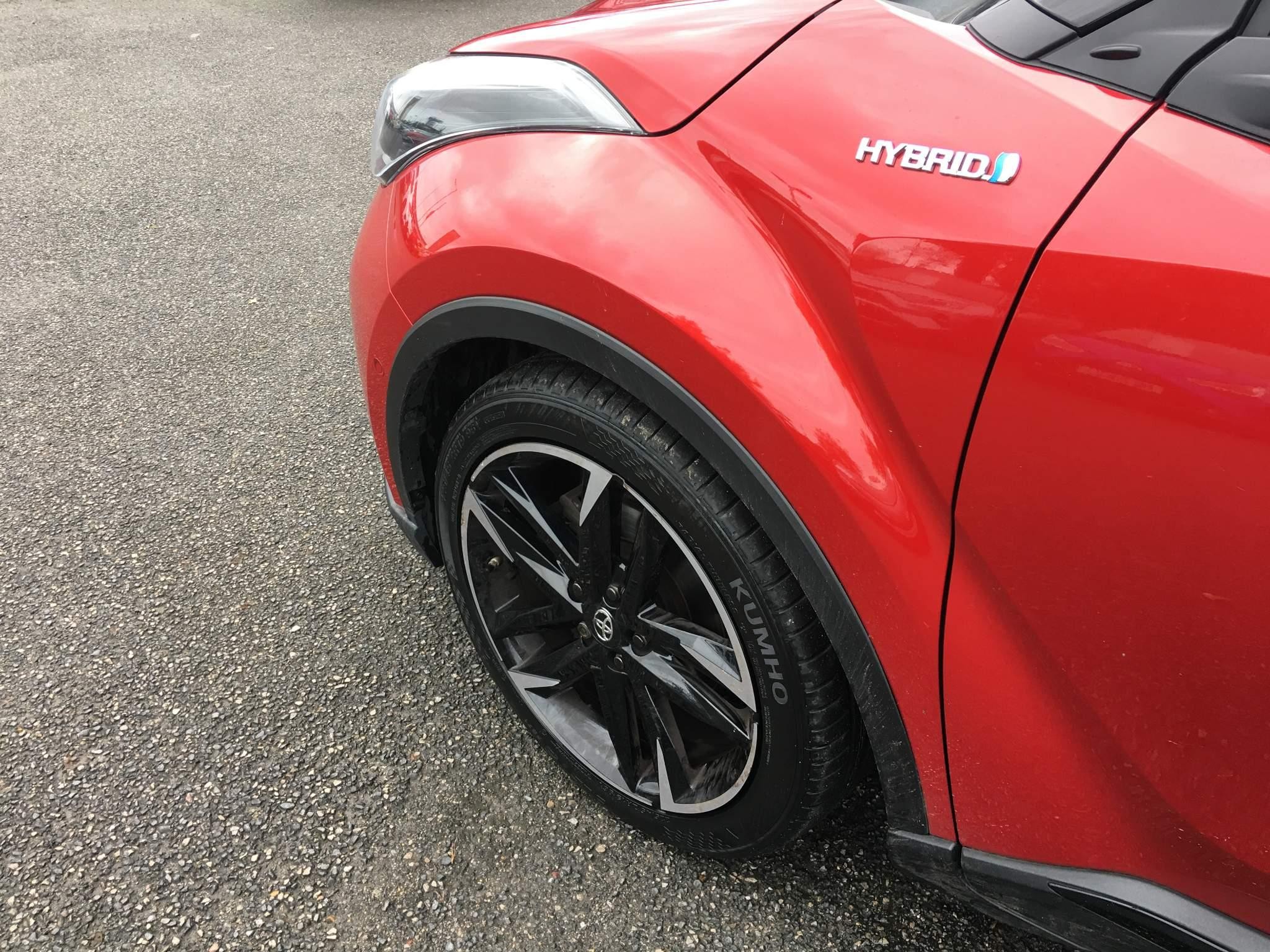 Toyota C-HR Self-Charging Hybrid Image 23