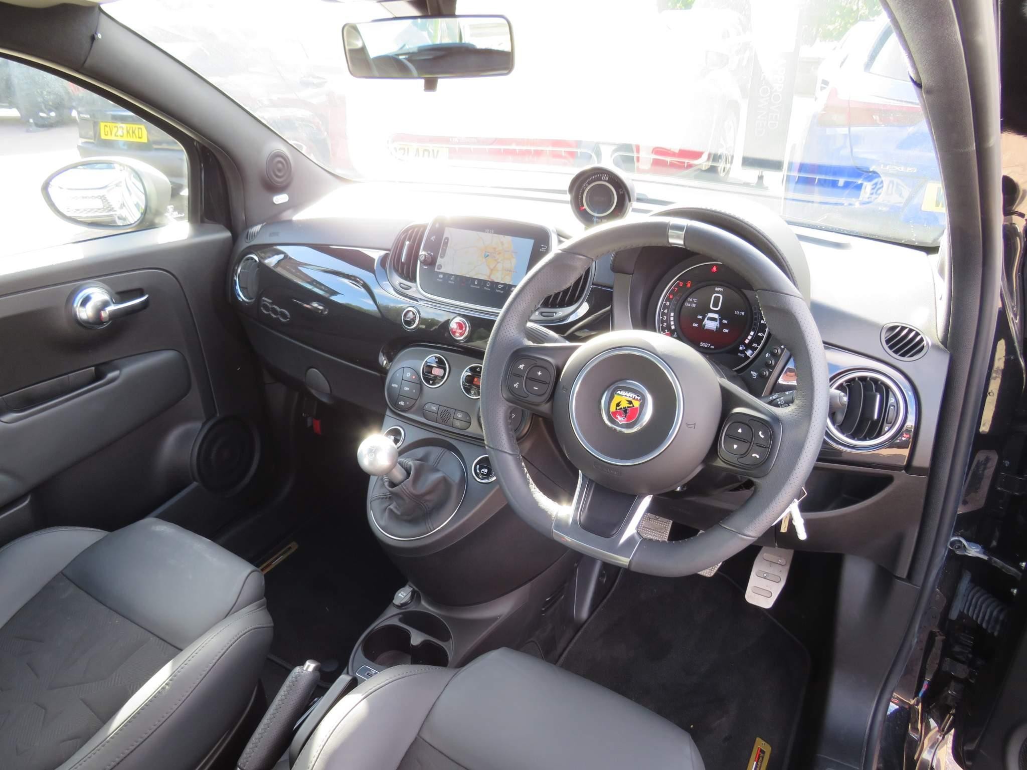 Abarth 595 Image 13