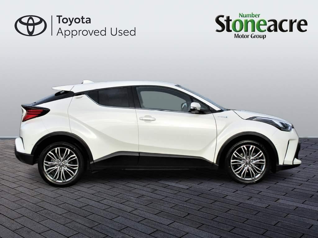 Toyota C-HR Image 4