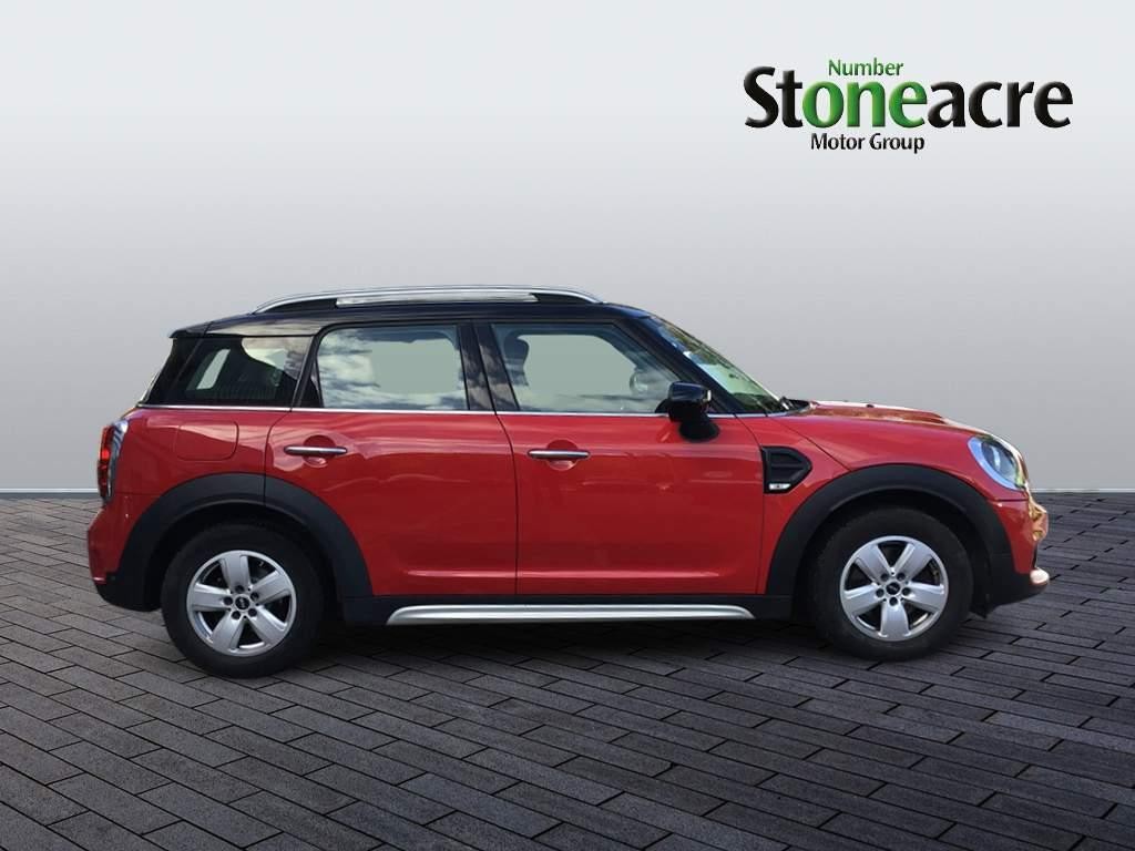 MINI Countryman Image 2