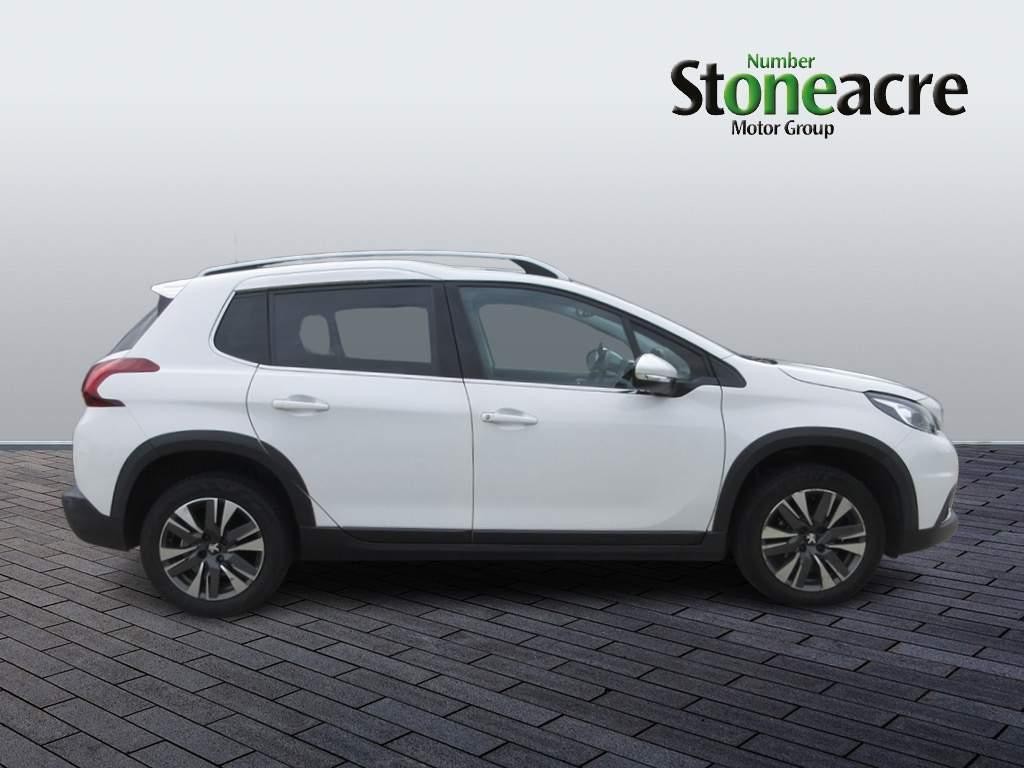 Peugeot 2008 Image 2