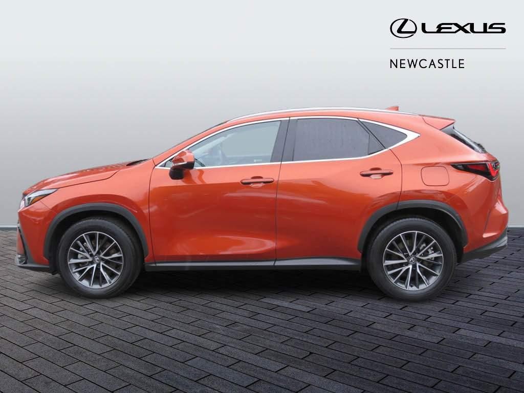 Lexus NX Image 8