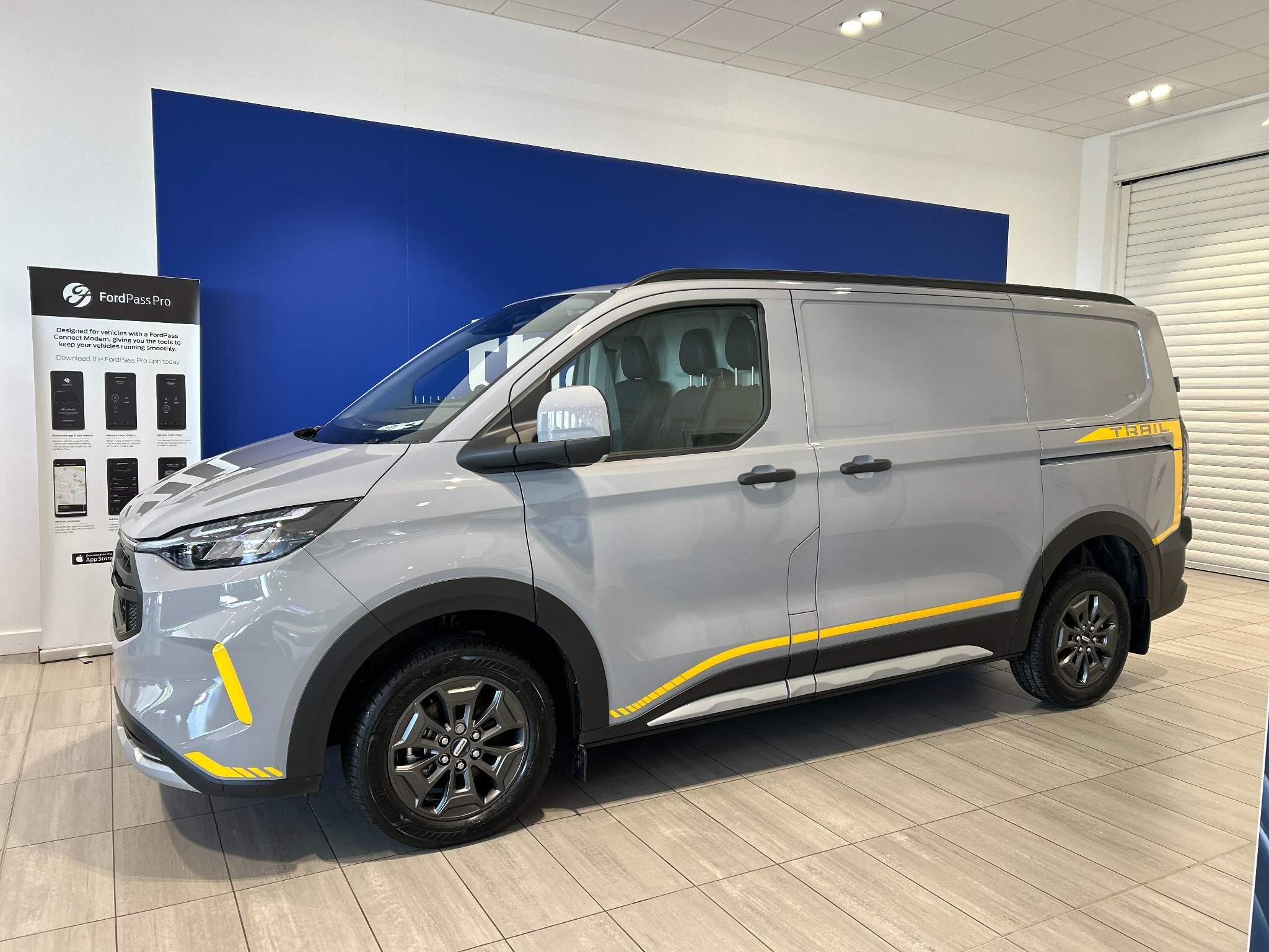 Ford Transit Custom Image 1