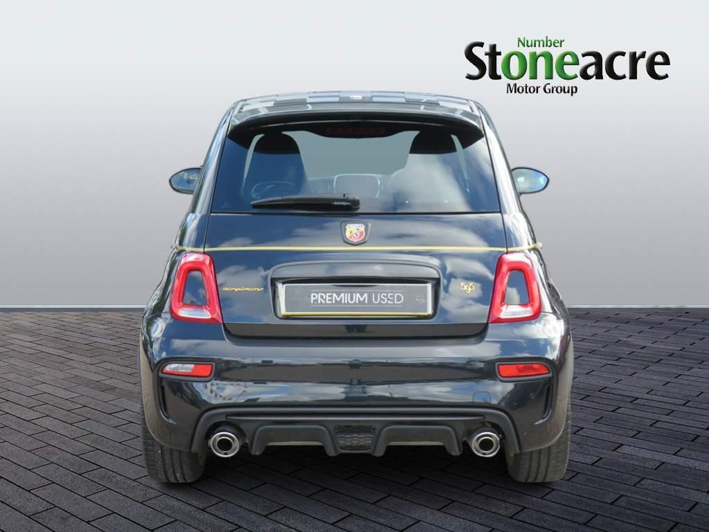 Abarth 595 Image 6