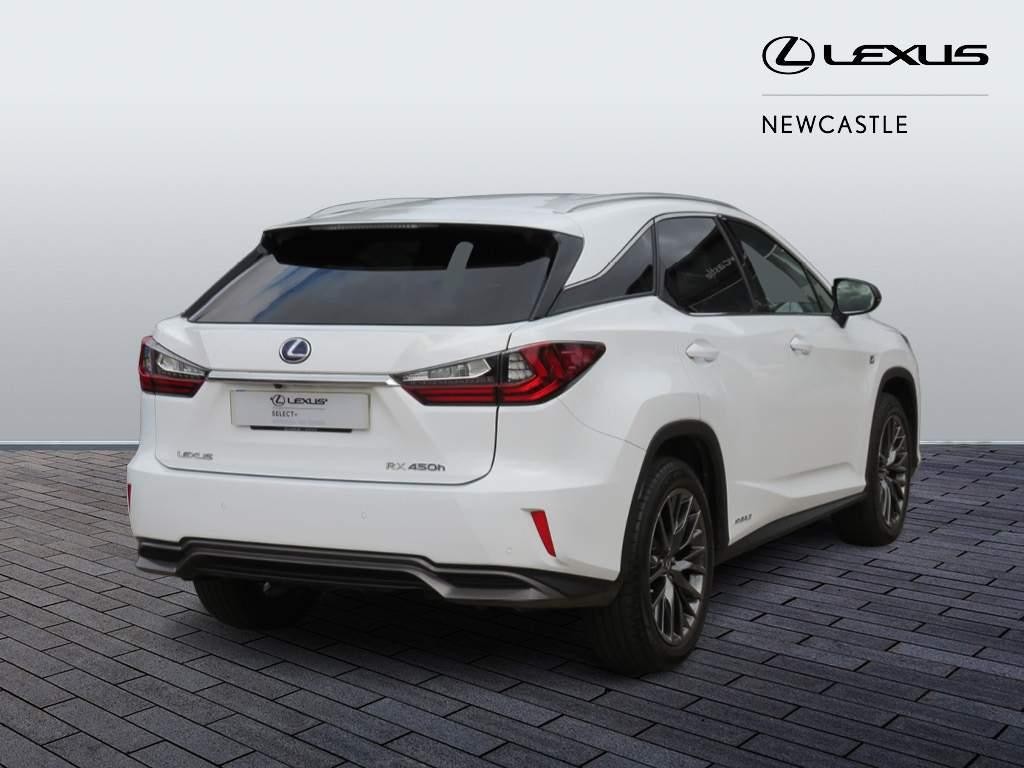 Lexus RX Image 5