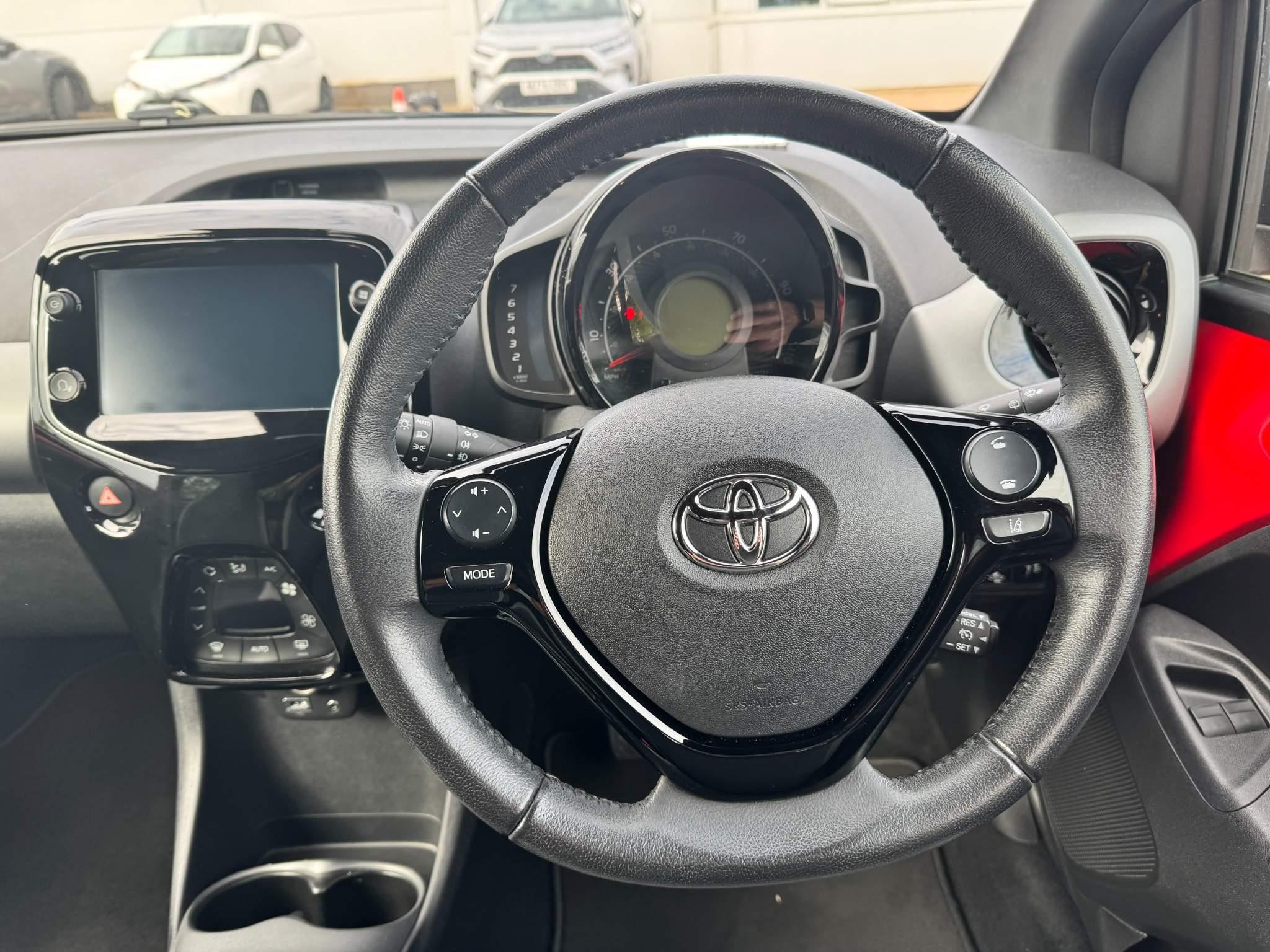 Toyota Aygo Image 17