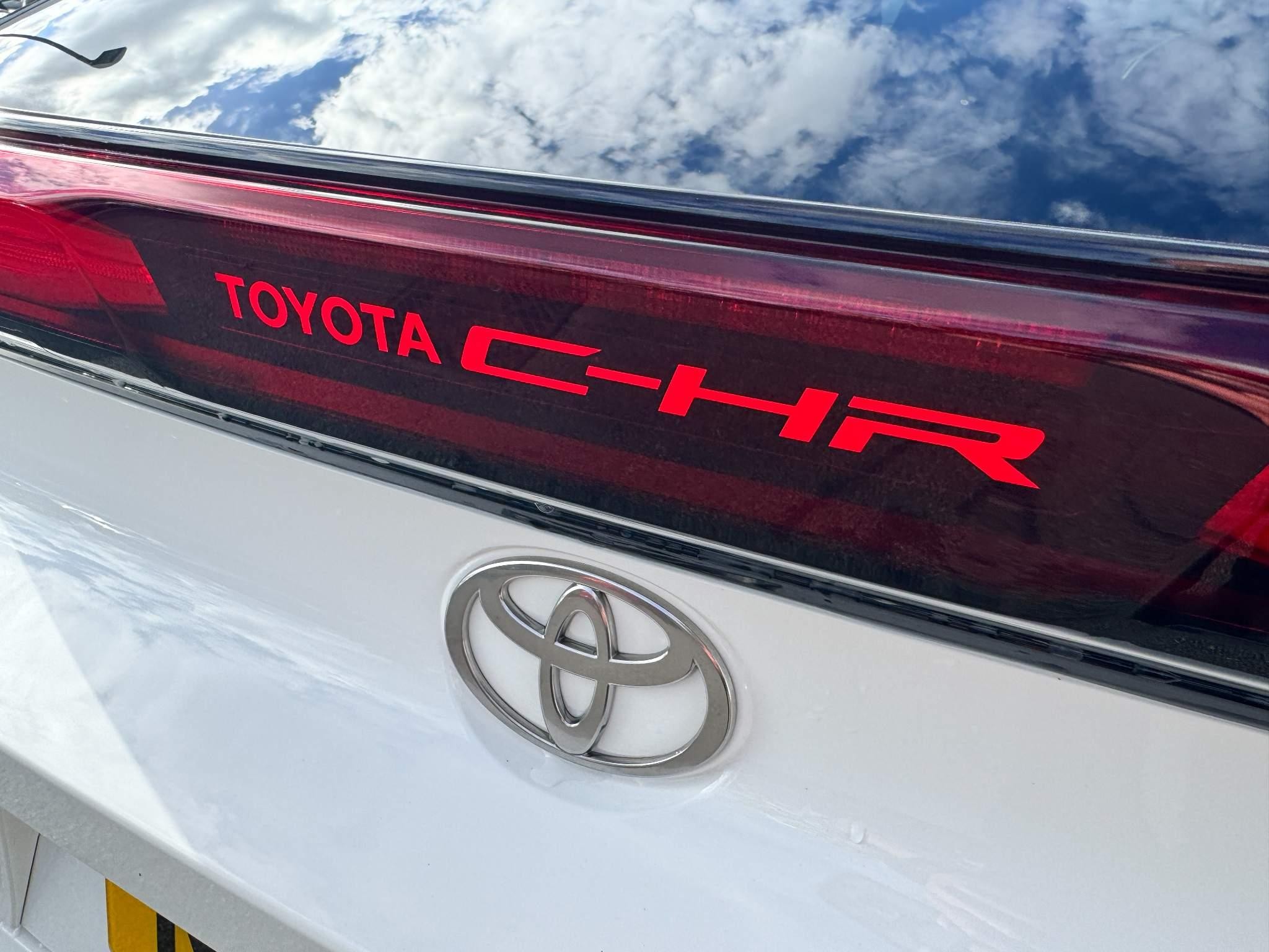 Toyota C-HR Image 14