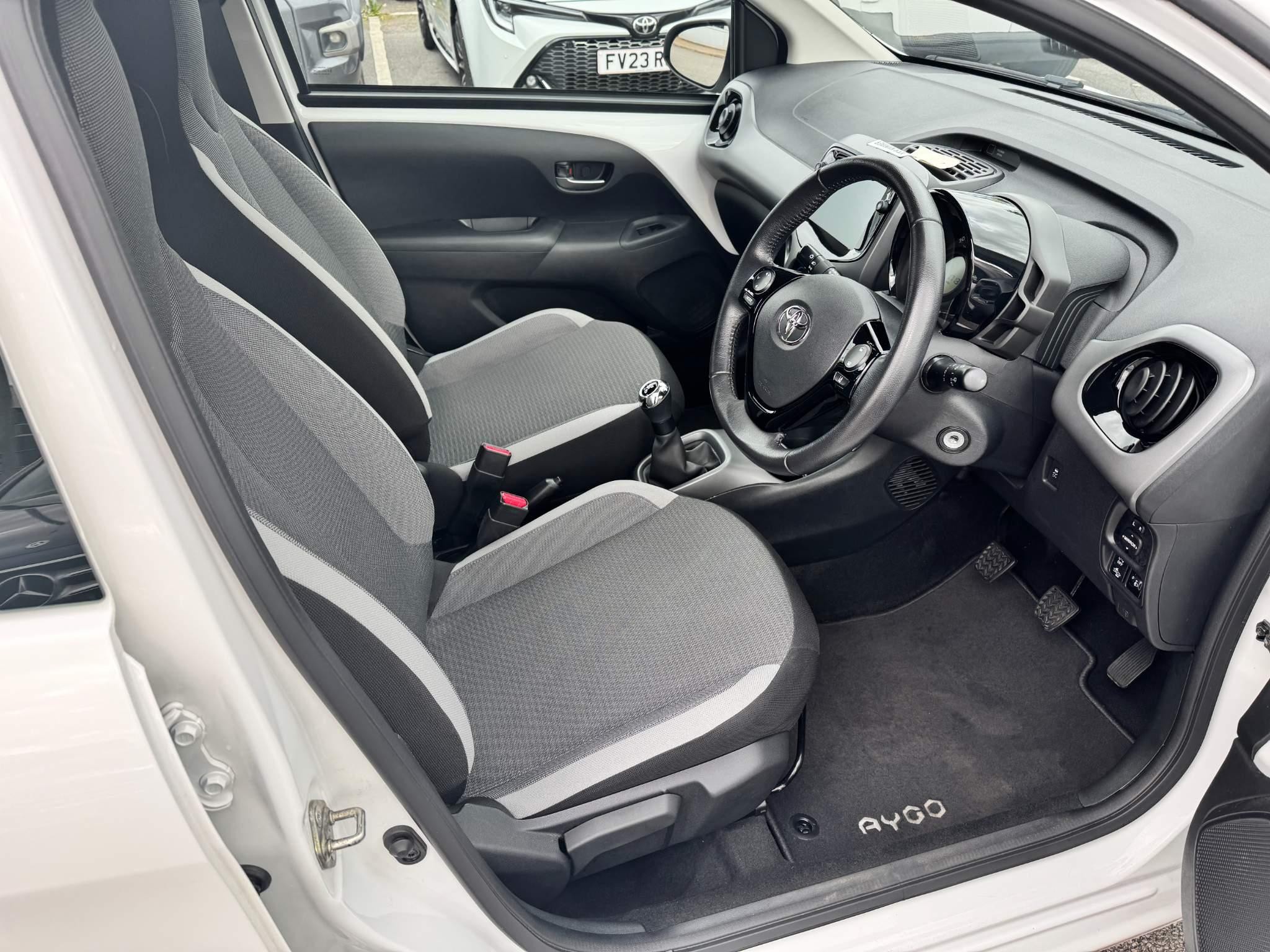 Toyota Aygo Image 11