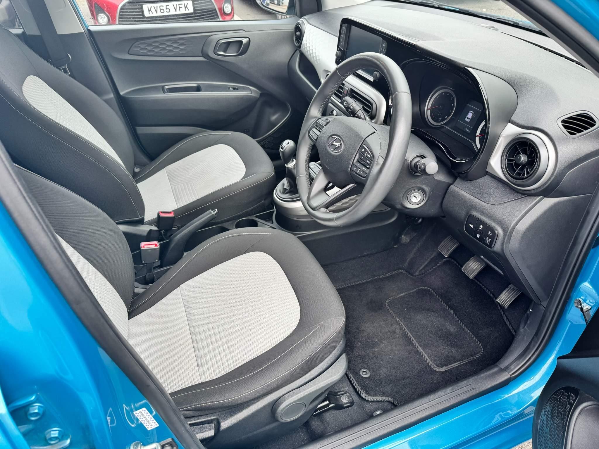 Hyundai i10 Image 11