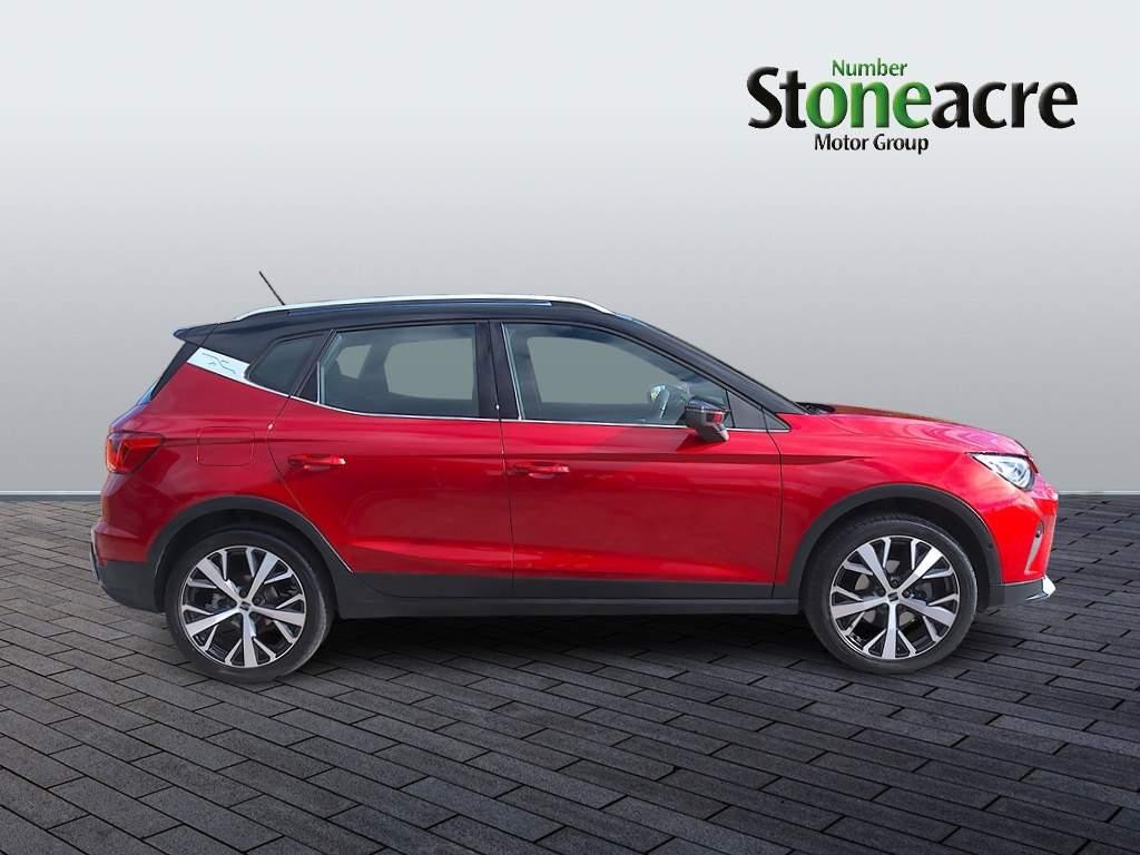 SEAT Arona Image 2