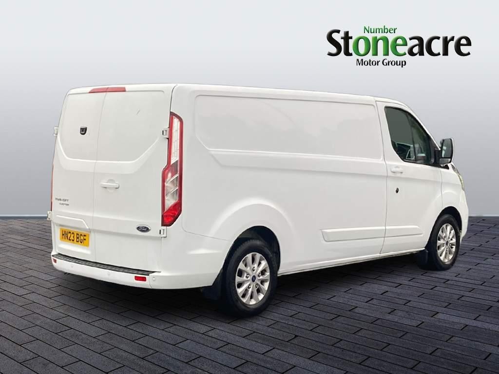 Ford Transit Custom Image 3