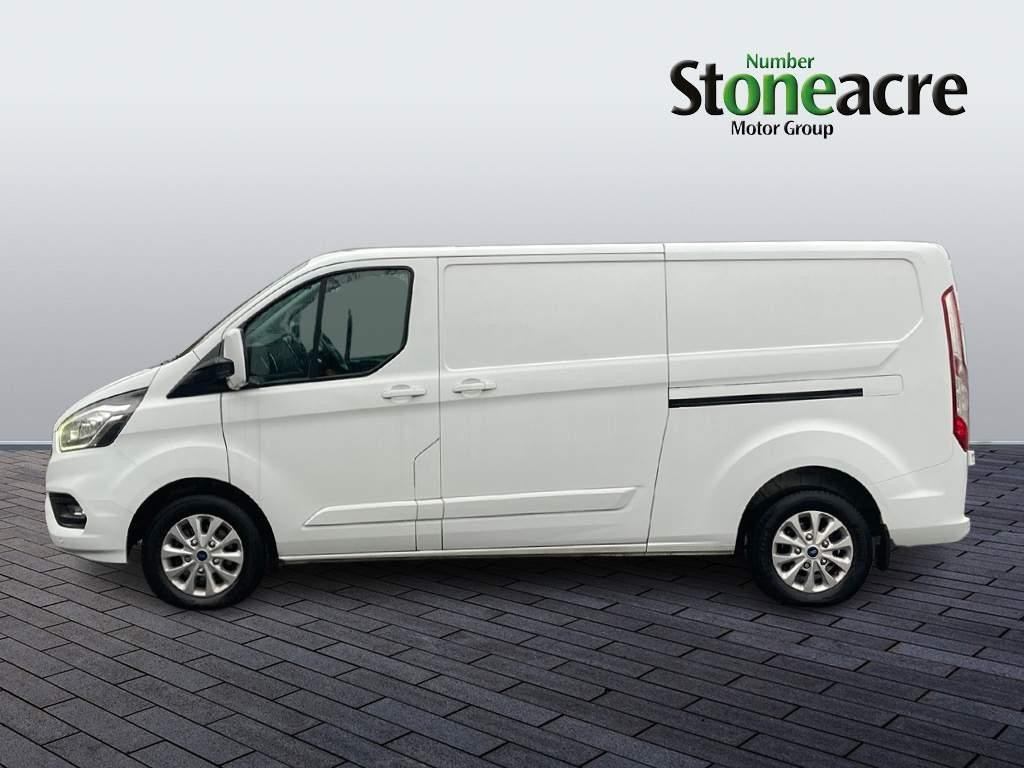 Ford Transit Custom Image 6