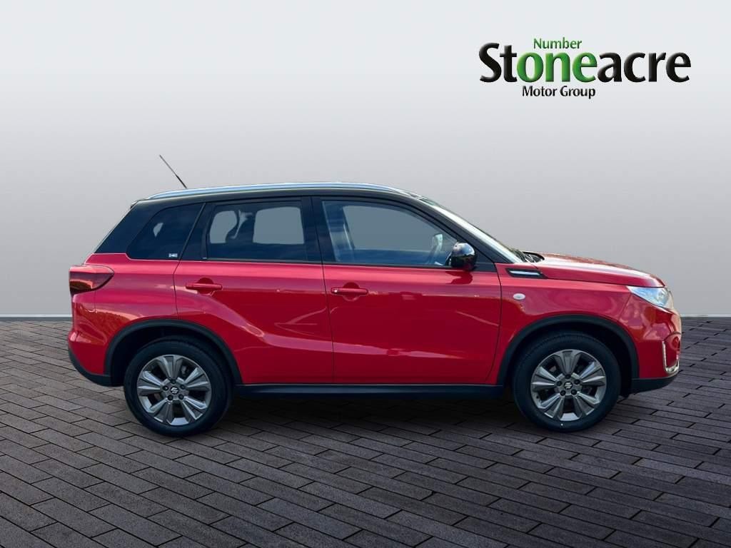 Suzuki Vitara Image 2