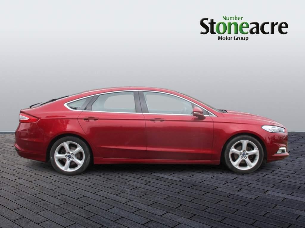 Ford Mondeo Image 2