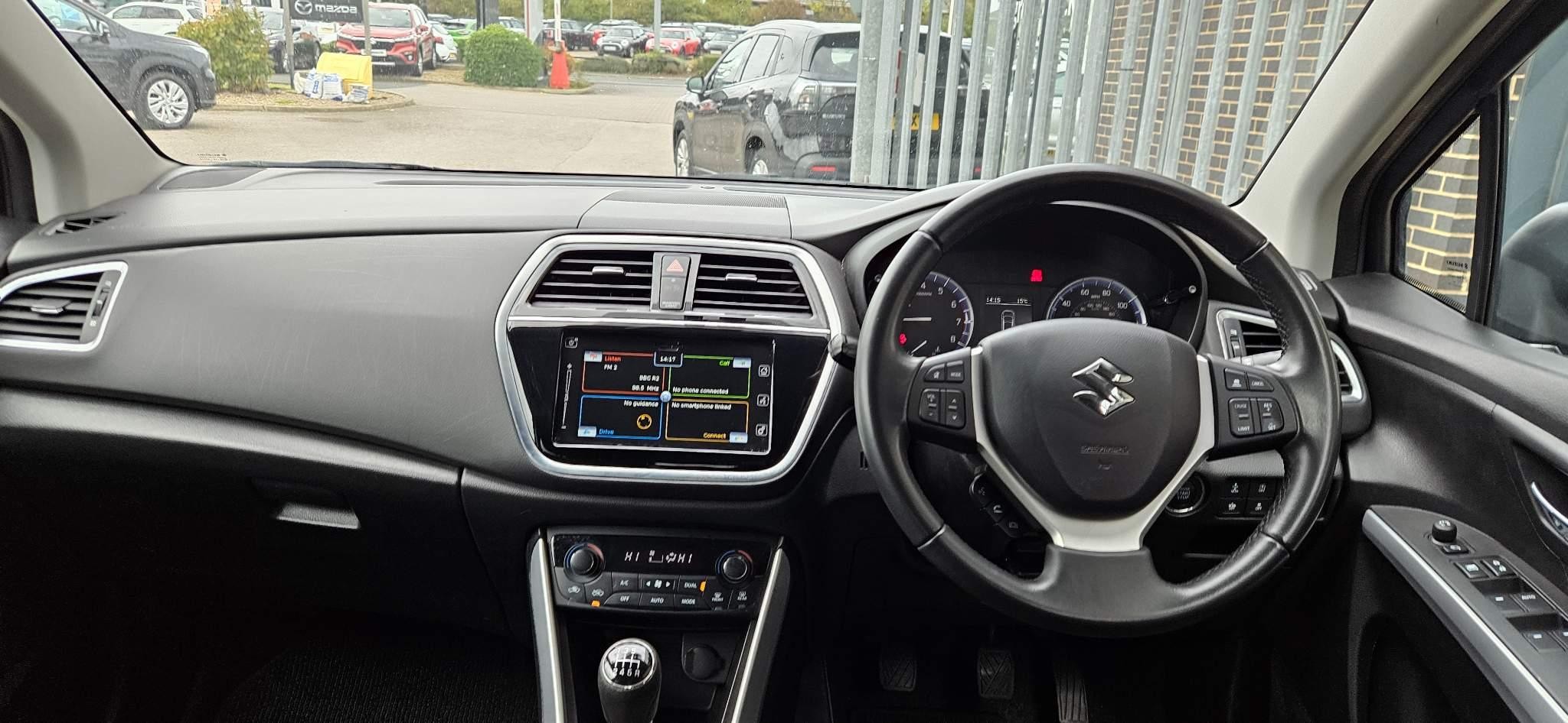 Suzuki SX4 S-Cross Image 12