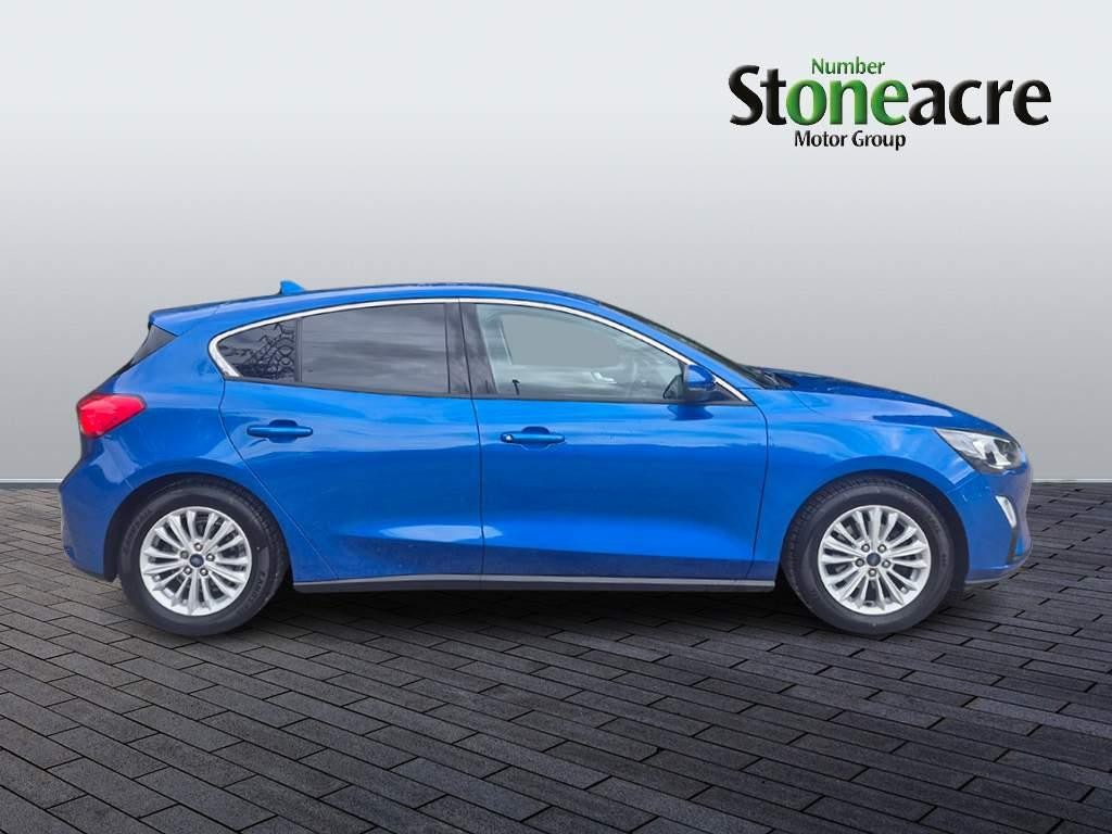 Ford Focus Image 2