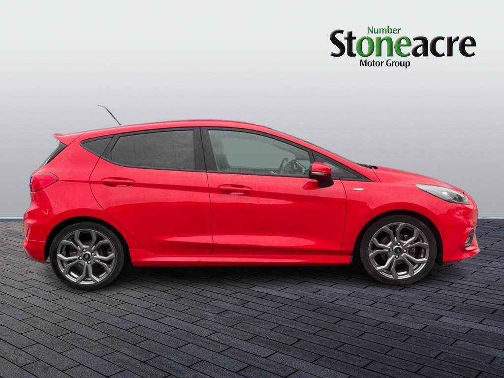 Ford Fiesta Image 2