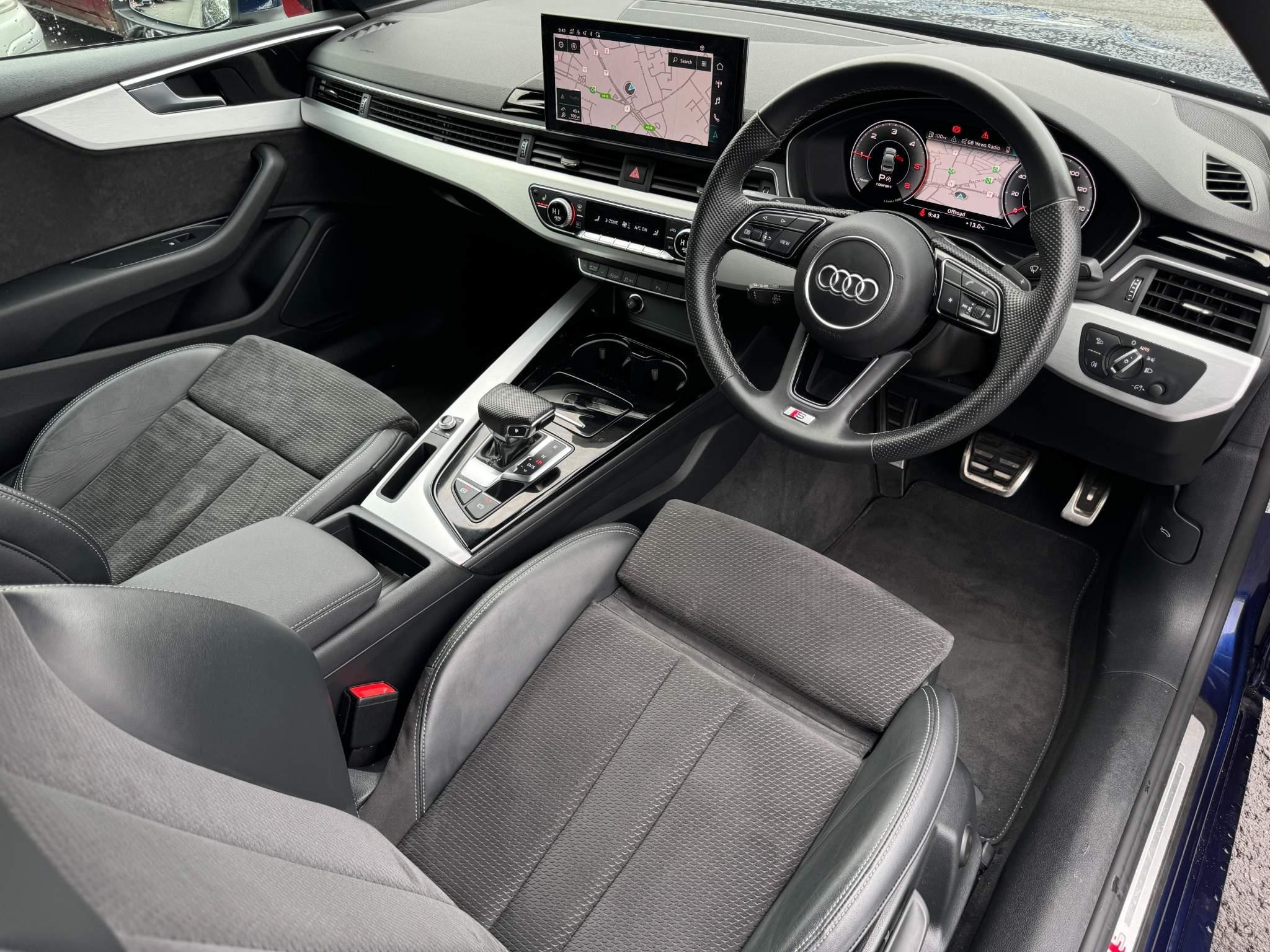 Audi A5 Image 30