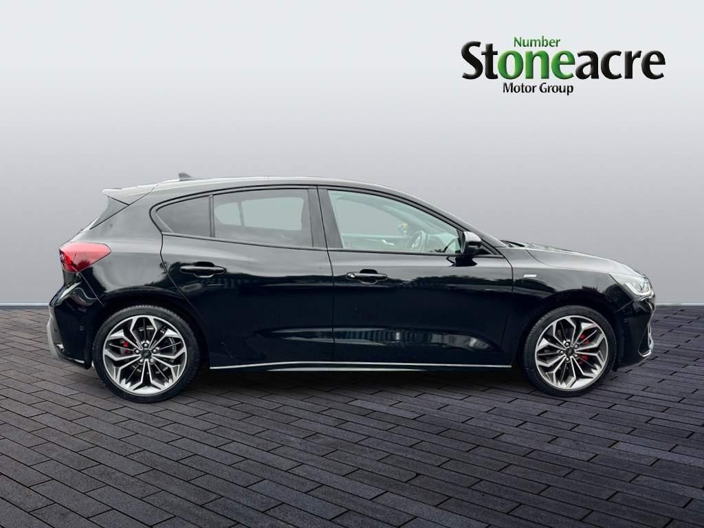 Ford Focus Image 2