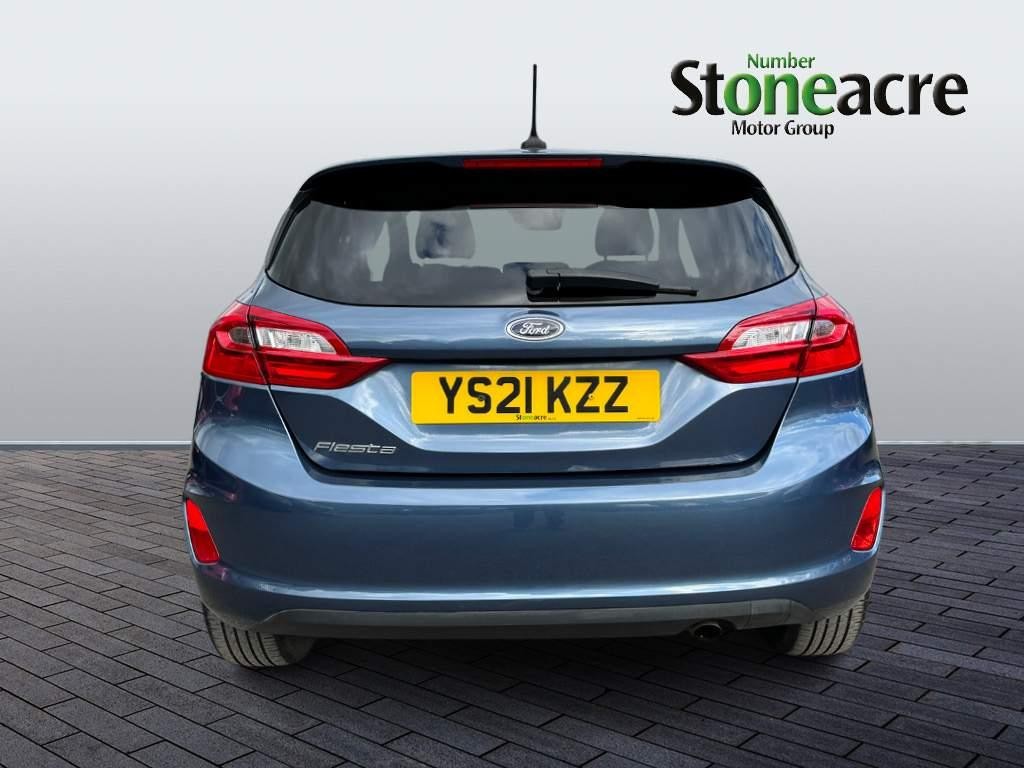 Ford Fiesta Image 4