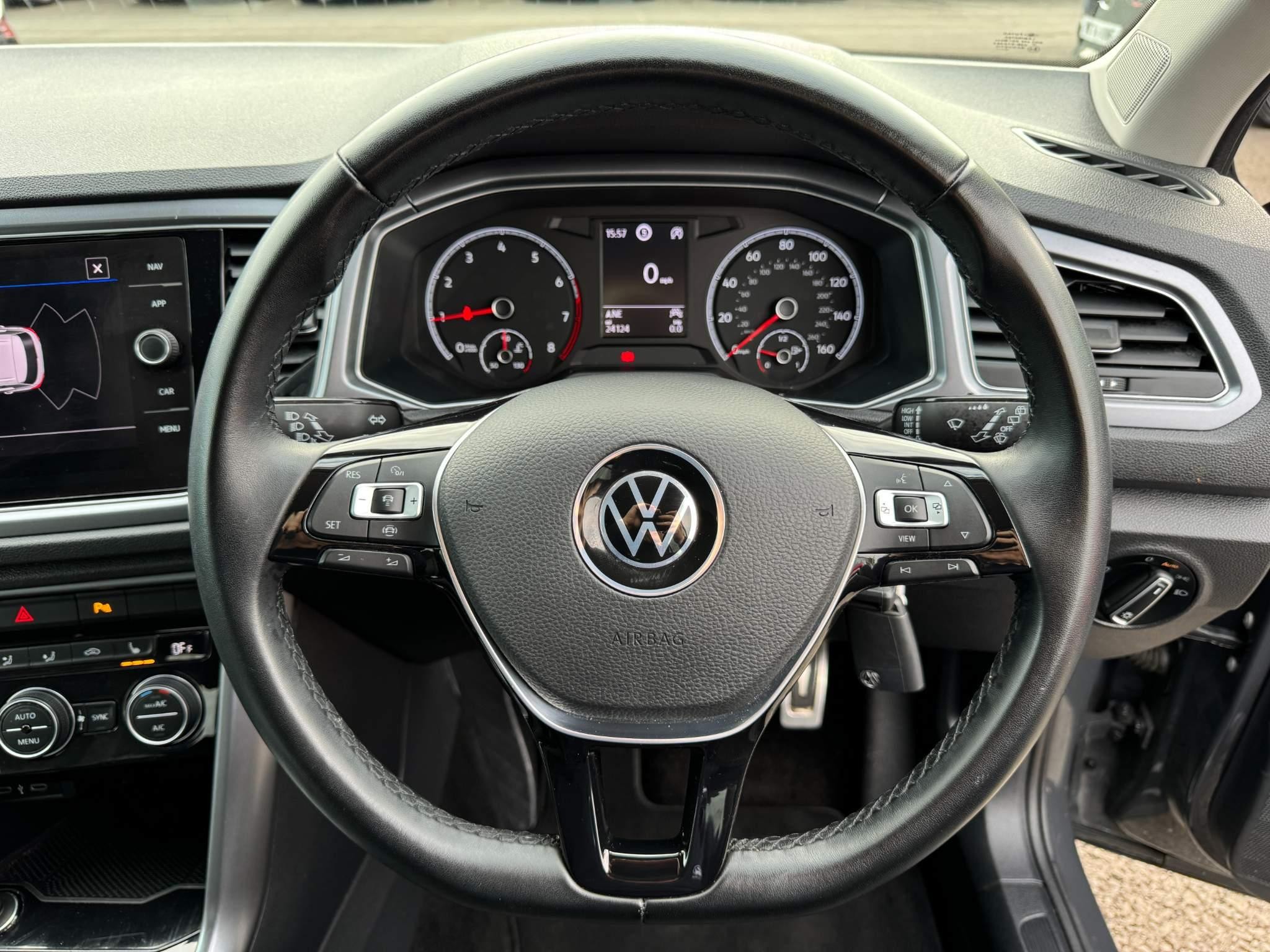 Volkswagen T-Roc Image 10