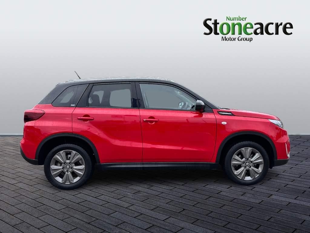 Suzuki Vitara Image 2