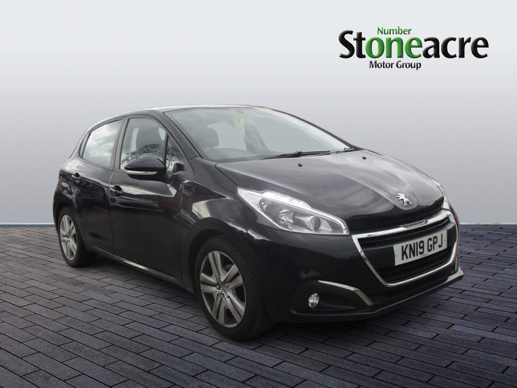 Peugeot 208 Image 1