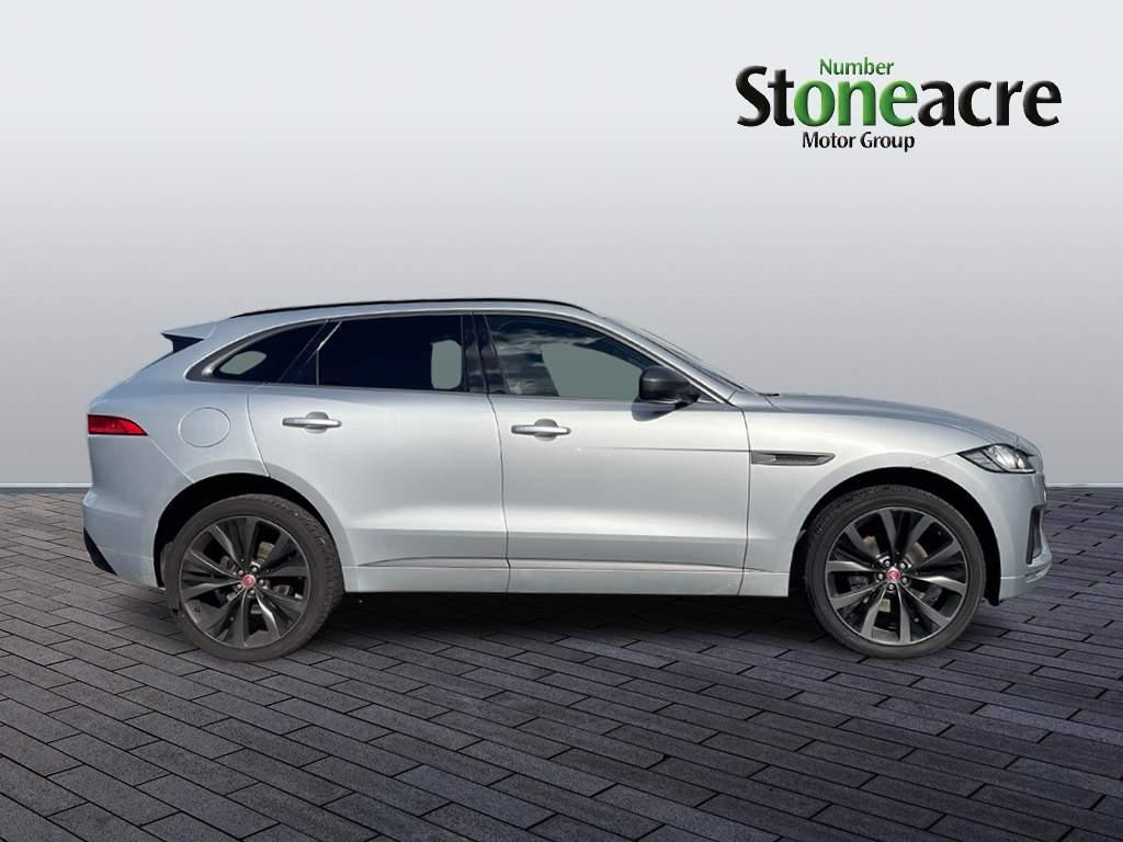 Jaguar F-Pace Image 2