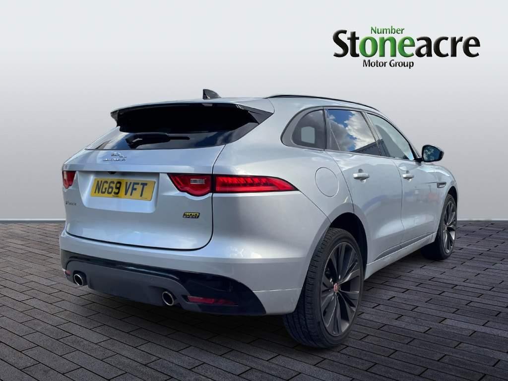 Jaguar F-Pace Image 3