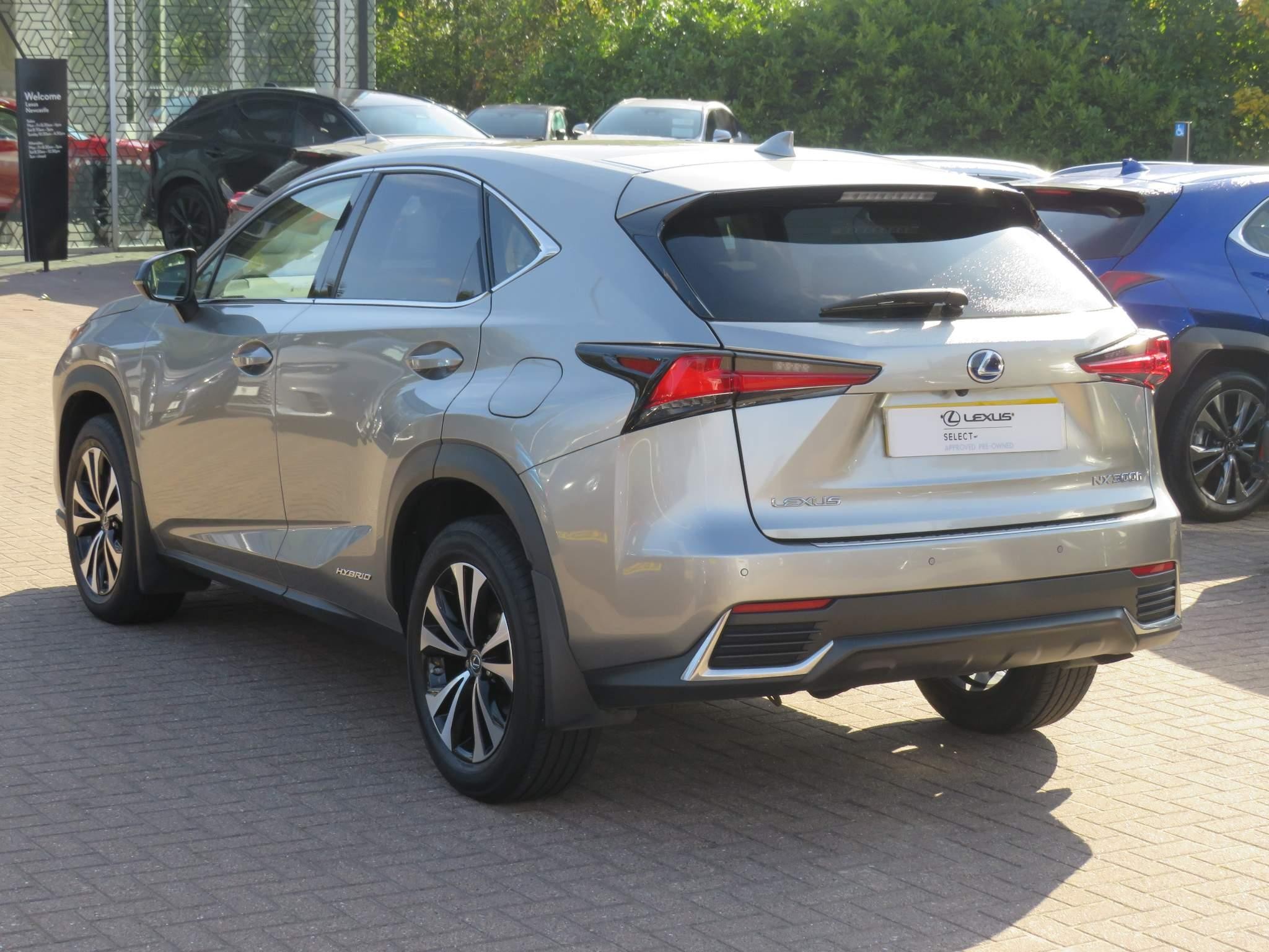 Lexus NX Image 7