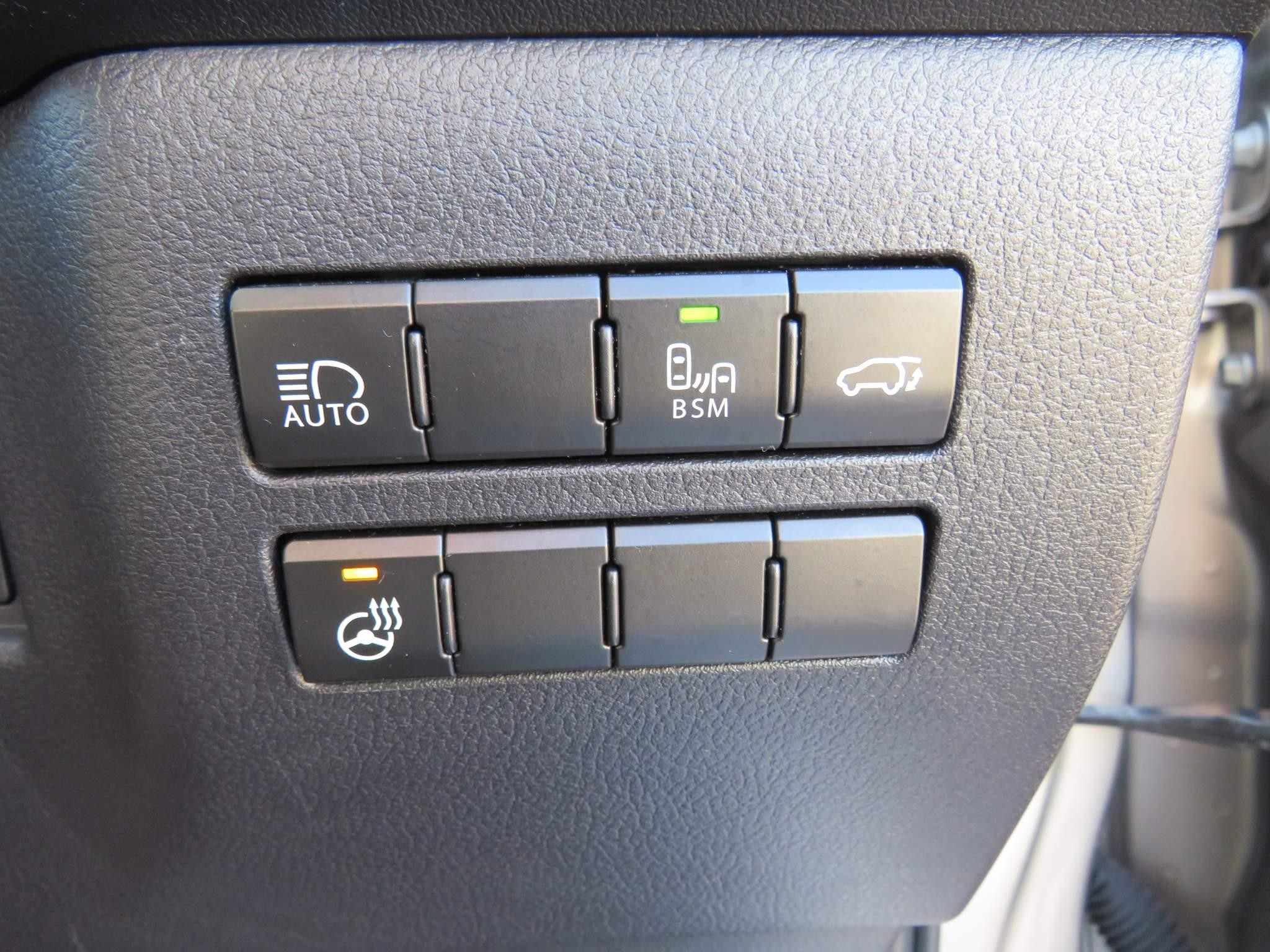 Lexus NX Self-Charging Hybrid Image 29