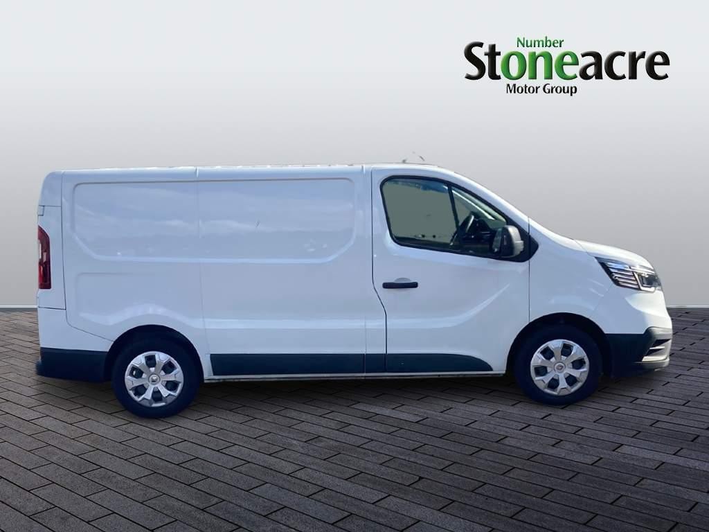 Renault Trafic Image 2