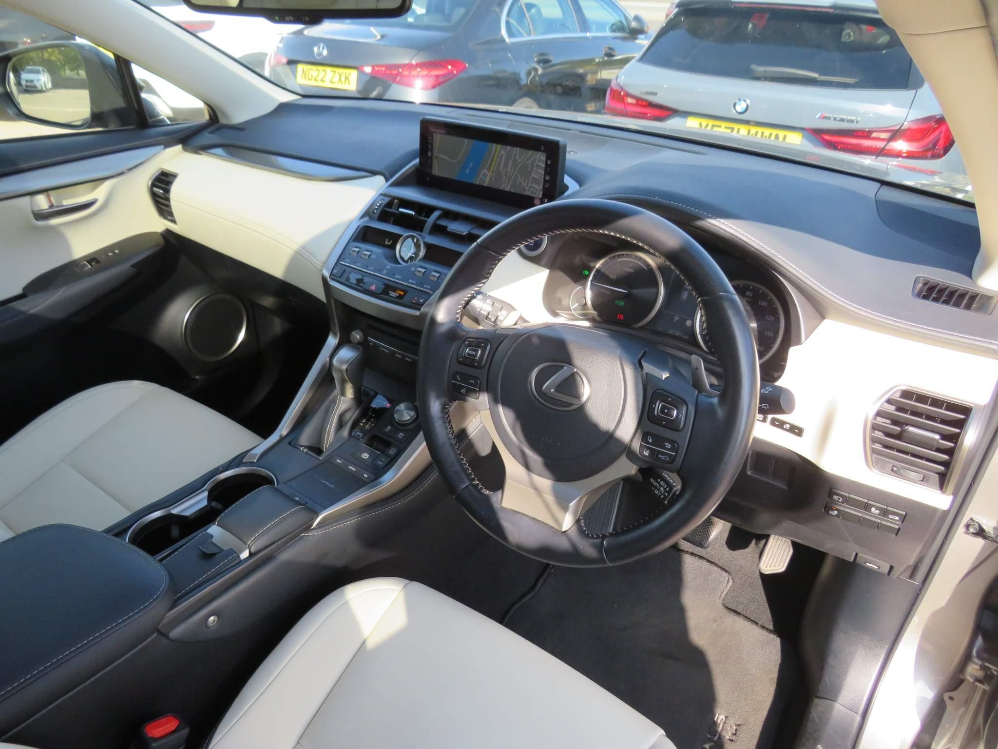 Lexus NX Image 13