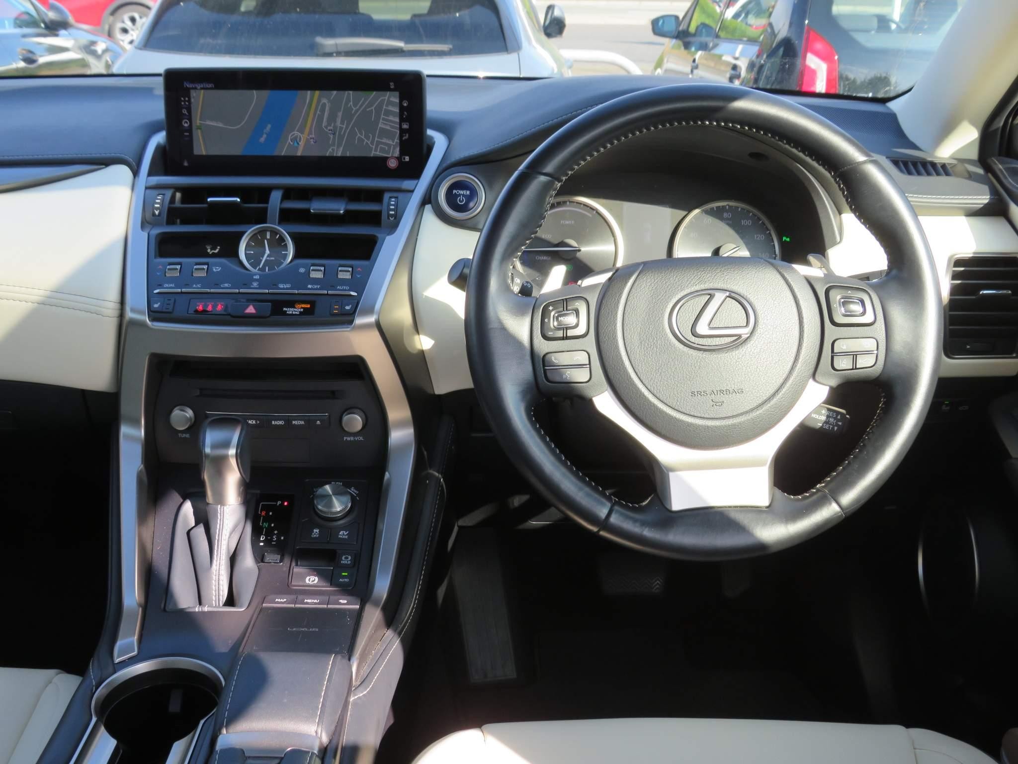 Lexus NX Image 14