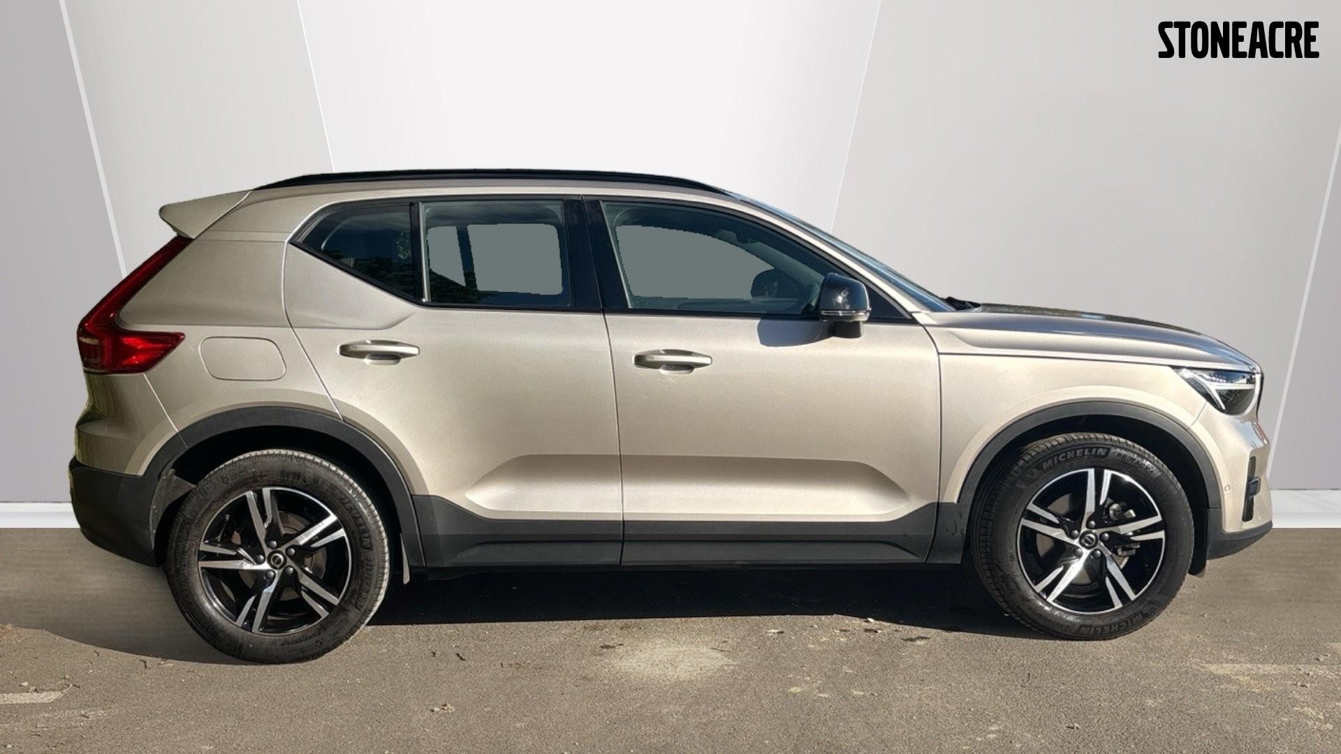 Volvo XC40 Image 3