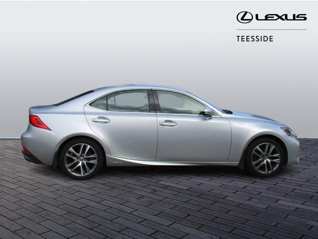 Lexus GS Image 4