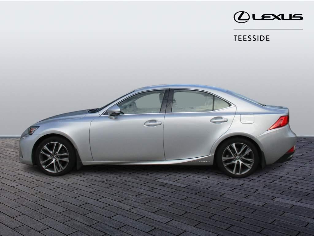 Lexus GS Image 8