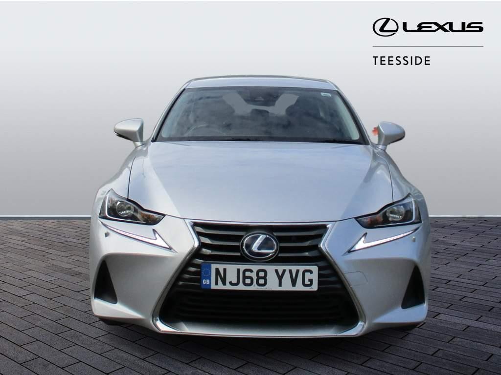 Lexus GS Image 10