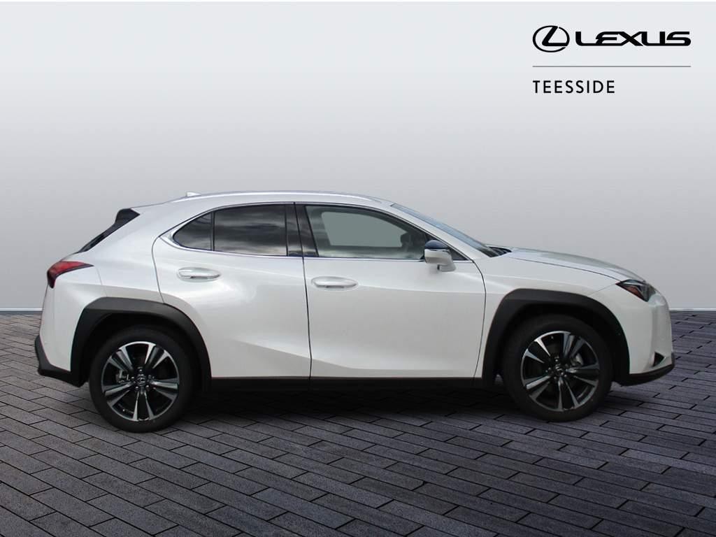 Lexus UX Image 4